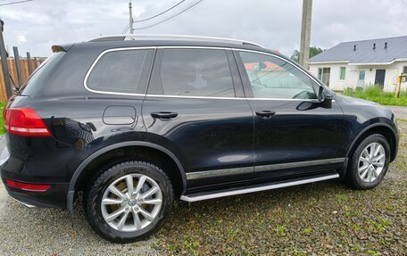 Volkswagen Touareg III, 2012 год, 1 990 000 рублей, 4 фотография