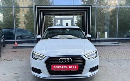Audi A3, 2019 год, 2 350 000 рублей, 2 фотография