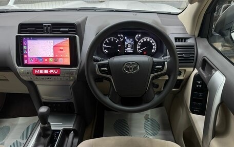 Toyota Land Cruiser Prado 150 рестайлинг 2, 2019 год, 4 579 000 рублей, 9 фотография