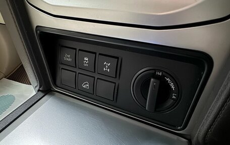 Toyota Land Cruiser Prado 150 рестайлинг 2, 2019 год, 4 579 000 рублей, 19 фотография
