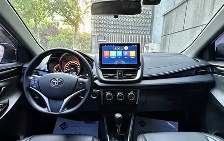 Toyota Yaris XP150 рестайлинг, 2022 год, 1 199 980 рублей, 7 фотография