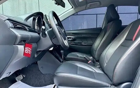 Toyota Yaris XP150 рестайлинг, 2022 год, 1 199 980 рублей, 5 фотография