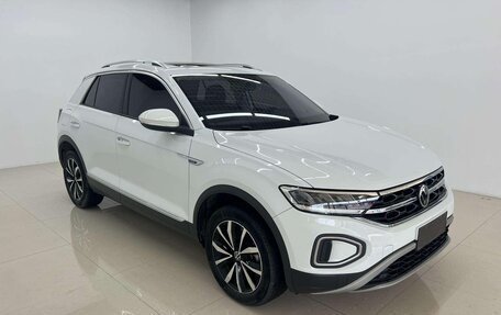 Volkswagen T-Roc I, 2023 год, 1 320 000 рублей, 3 фотография