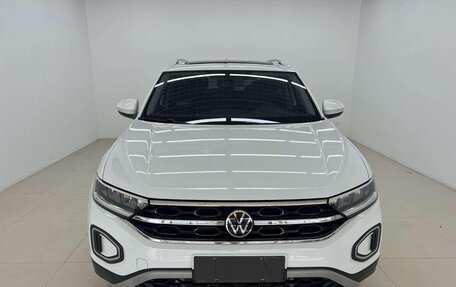 Volkswagen T-Roc I, 2023 год, 1 320 000 рублей, 2 фотография