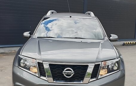 Nissan Terrano III, 2014 год, 930 000 рублей, 2 фотография