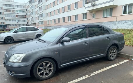 Toyota Avensis III рестайлинг, 2004 год, 510 000 рублей, 2 фотография