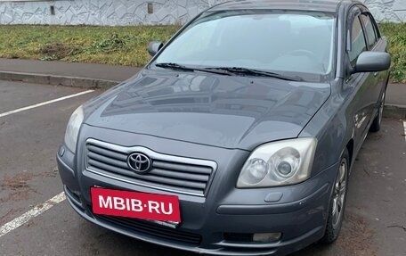 Toyota Avensis III рестайлинг, 2004 год, 510 000 рублей, 3 фотография