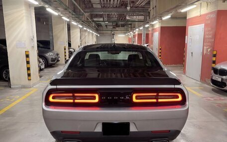 Dodge Challenger III рестайлинг 2, 2019 год, 4 599 999 рублей, 3 фотография