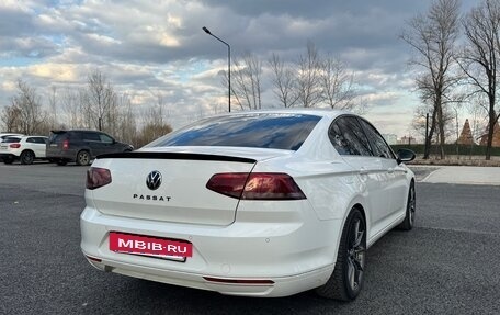 Volkswagen Passat B8 рестайлинг, 2016 год, 1 900 000 рублей, 8 фотография