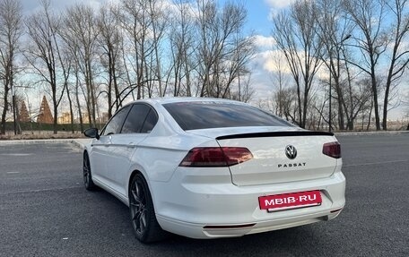 Volkswagen Passat B8 рестайлинг, 2016 год, 1 900 000 рублей, 9 фотография