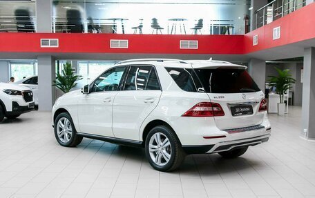 Mercedes-Benz M-Класс, 2012 год, 2 450 000 рублей, 4 фотография