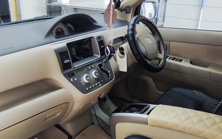 Toyota Raum II, 2008 год, 755 000 рублей, 14 фотография