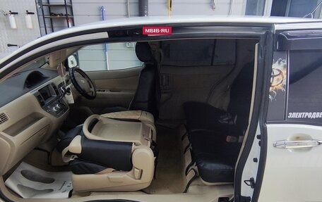 Toyota Raum II, 2008 год, 755 000 рублей, 13 фотография