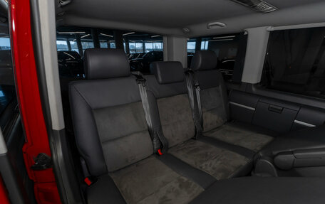 Volkswagen Multivan T5, 2015 год, 2 680 000 рублей, 13 фотография