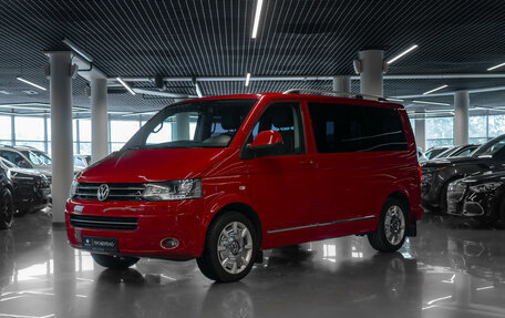 Volkswagen Multivan T5, 2015 год, 2 680 000 рублей, 1 фотография