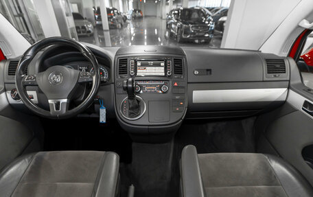 Volkswagen Multivan T5, 2015 год, 2 680 000 рублей, 8 фотография