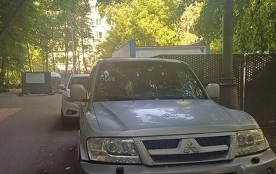 Mitsubishi Pajero III рестайлинг, 2004 год, 650 000 рублей, 1 фотография