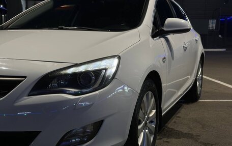 Opel Astra J, 2011 год, 720 000 рублей, 8 фотография