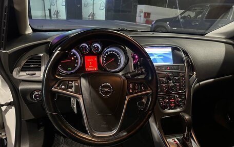Opel Astra J, 2011 год, 720 000 рублей, 17 фотография