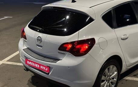 Opel Astra J, 2011 год, 720 000 рублей, 5 фотография