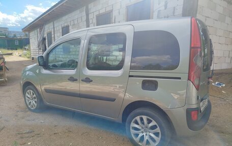 Renault Kangoo II рестайлинг, 2009 год, 630 000 рублей, 4 фотография