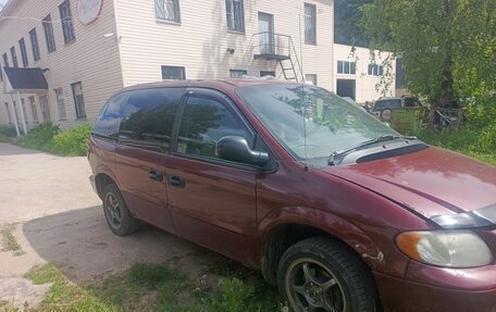 Chrysler Voyager IV, 2001 год, 249 999 рублей, 3 фотография