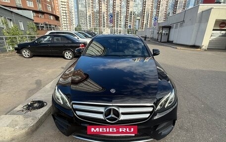 Mercedes-Benz E-Класс, 2019 год, 3 000 000 рублей, 2 фотография