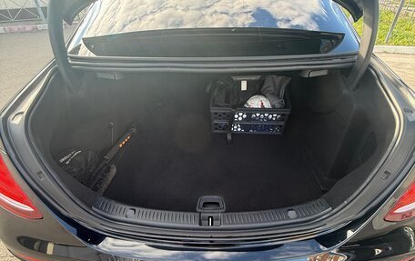 Mercedes-Benz E-Класс, 2019 год, 3 000 000 рублей, 7 фотография