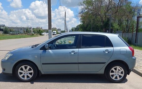 Toyota Corolla, 2004 год, 720 000 рублей, 2 фотография
