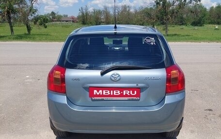 Toyota Corolla, 2004 год, 720 000 рублей, 4 фотография