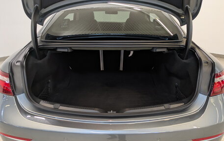 Mercedes-Benz E-Класс, 2019 год, 4 350 000 рублей, 10 фотография