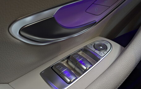 Mercedes-Benz E-Класс, 2019 год, 4 350 000 рублей, 30 фотография