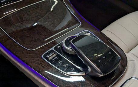 Mercedes-Benz E-Класс, 2019 год, 4 350 000 рублей, 29 фотография