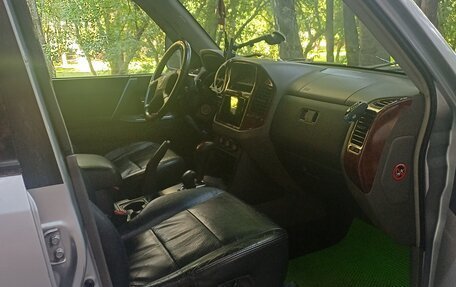 Mitsubishi Pajero III рестайлинг, 2004 год, 650 000 рублей, 5 фотография