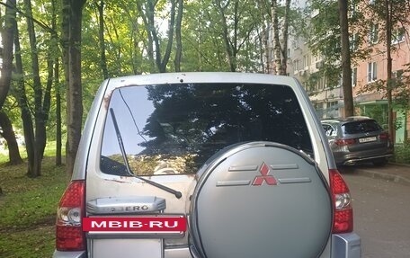 Mitsubishi Pajero III рестайлинг, 2004 год, 650 000 рублей, 3 фотография