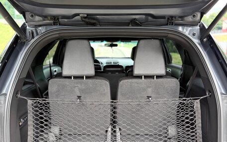 Ford Explorer VI, 2013 год, 1 500 000 рублей, 11 фотография