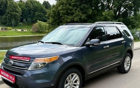 Ford Explorer VI, 2013 год, 1 500 000 рублей, 6 фотография