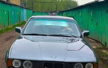 BMW 5 серия, 1991 год, 300 000 рублей, 4 фотография