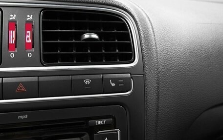 Volkswagen Polo VI (EU Market), 2011 год, 875 000 рублей, 15 фотография