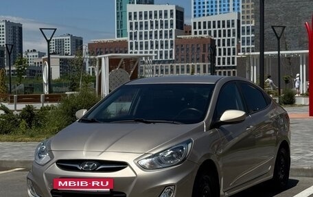 Hyundai Solaris II рестайлинг, 2011 год, 760 000 рублей, 2 фотография
