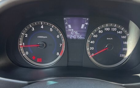 Hyundai Solaris II рестайлинг, 2011 год, 760 000 рублей, 13 фотография