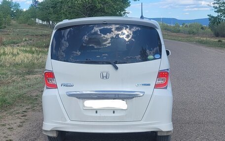 Honda Freed I, 2014 год, 920 000 рублей, 2 фотография