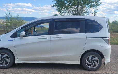 Honda Freed I, 2014 год, 920 000 рублей, 3 фотография