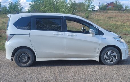 Honda Freed I, 2014 год, 920 000 рублей, 4 фотография