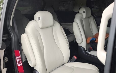 KIA Carnival, 2020 год, 3 300 000 рублей, 6 фотография