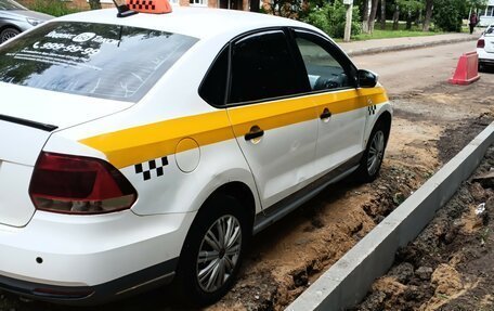 Volkswagen Polo VI (EU Market), 2019 год, 700 000 рублей, 3 фотография