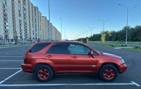 Toyota Harrier, 1998 год, 780 000 рублей, 2 фотография