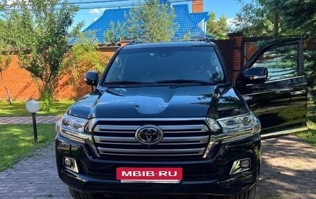 Toyota Land Cruiser 200, 2016 год, 6 500 000 рублей, 7 фотография