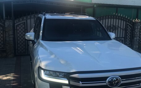 Toyota Land Cruiser, 2022 год, 12 000 000 рублей, 3 фотография