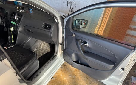 Volkswagen Polo VI (EU Market), 2013 год, 770 000 рублей, 18 фотография